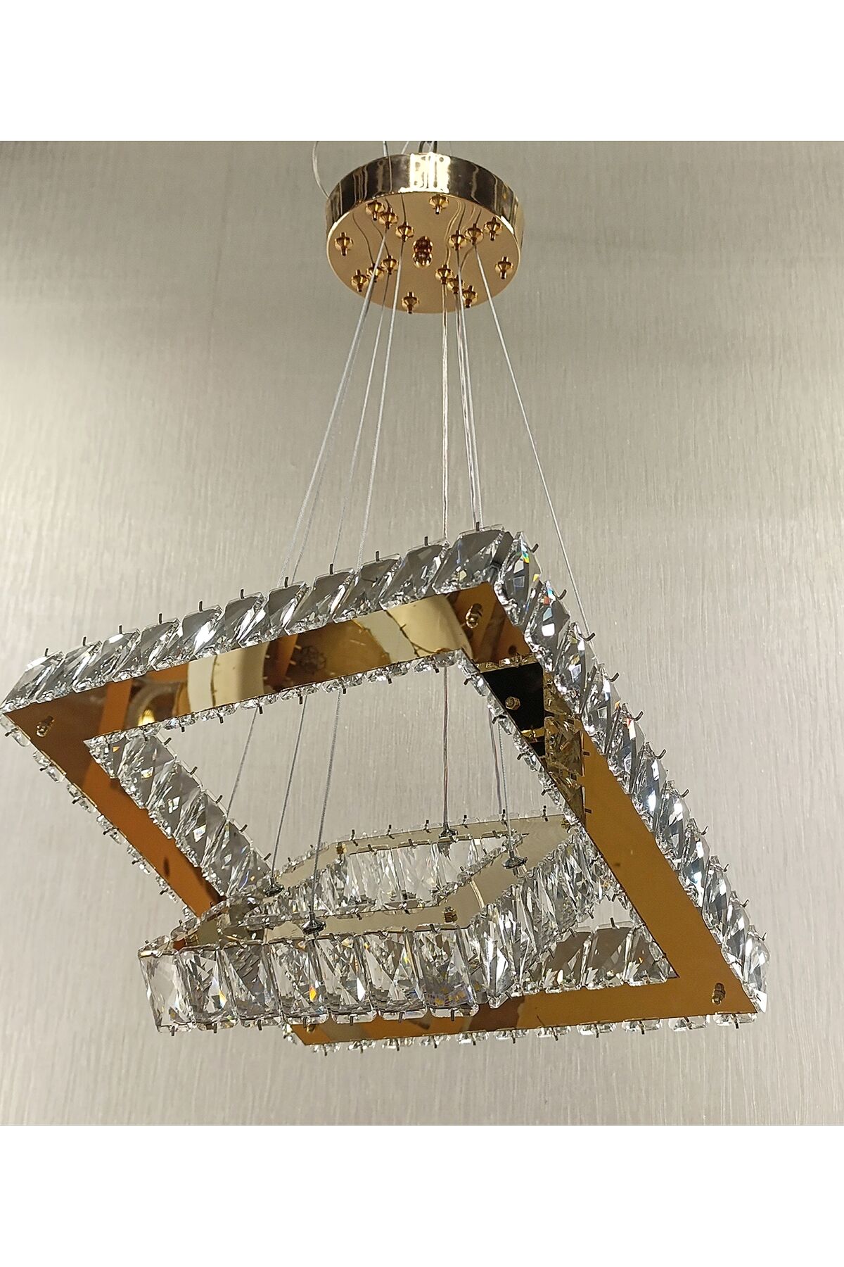 KRİSTAL TAŞLI KARE 2KATLI MODERN 3 RENK GOLD LED AVİZE