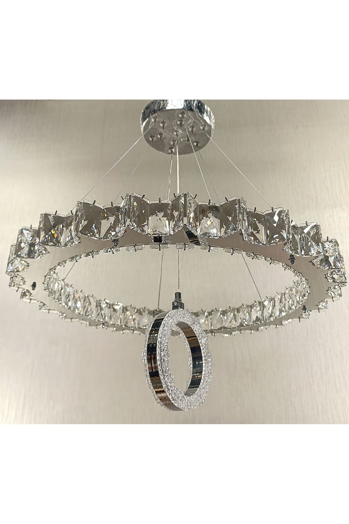 KRİSTAL TAŞLI YILDIZ 3 RENK HALKALI MODERN LED AVİZE