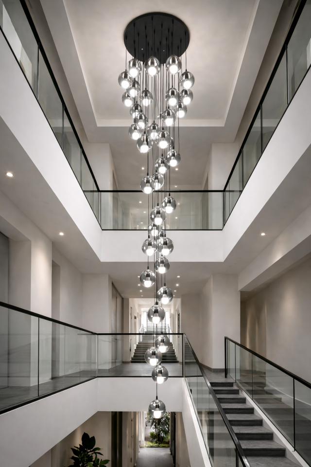 MODERN CAMLI 35 Lİ GALERİ BOŞLUĞU SARKIT AVİZE FÜME CAM