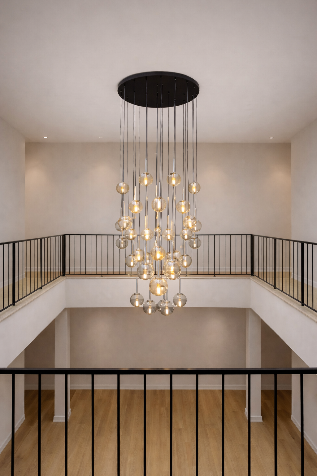 MODERN CAMLI 30 LU GALERİ BOŞLUĞU SARKIT AVİZE BAL-FÜME KARIŞIK